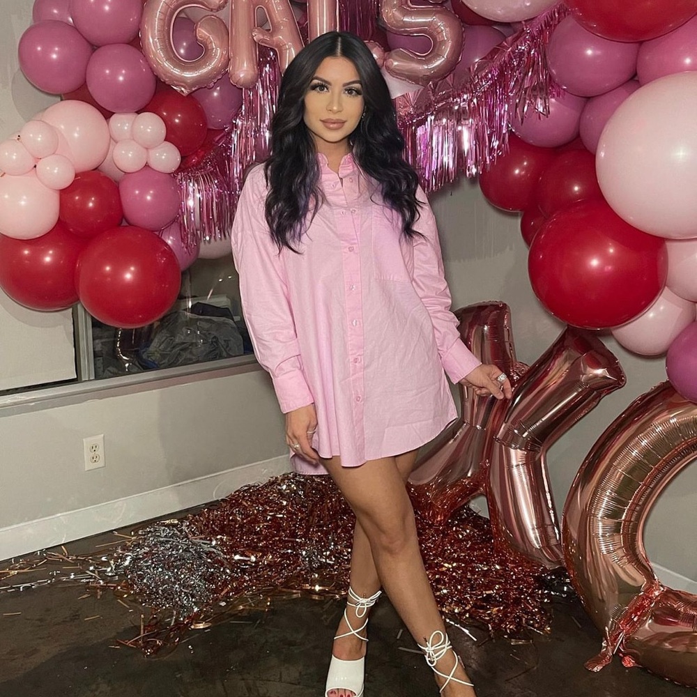 Pink dress button up can be worn as dress too